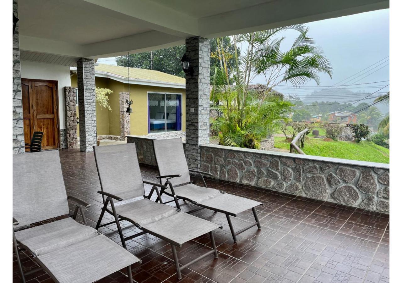 Holiday Home Baie Lazare  ภายนอก รูปภาพ